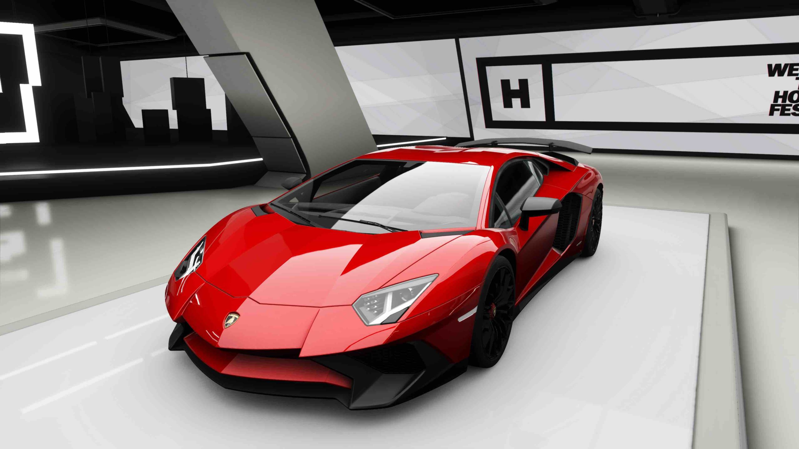 Forza-Horizon-4-Lamborghini-Aventador-Superveloce