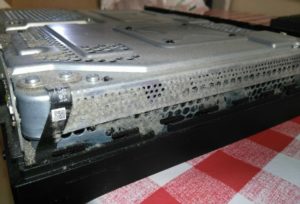 Remplacement de la pâte thermique sur la PlayStation 4 - Tutoriel de  réparation iFixit
