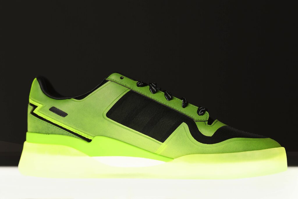 Xbox_sneakers_adidas_gauche
