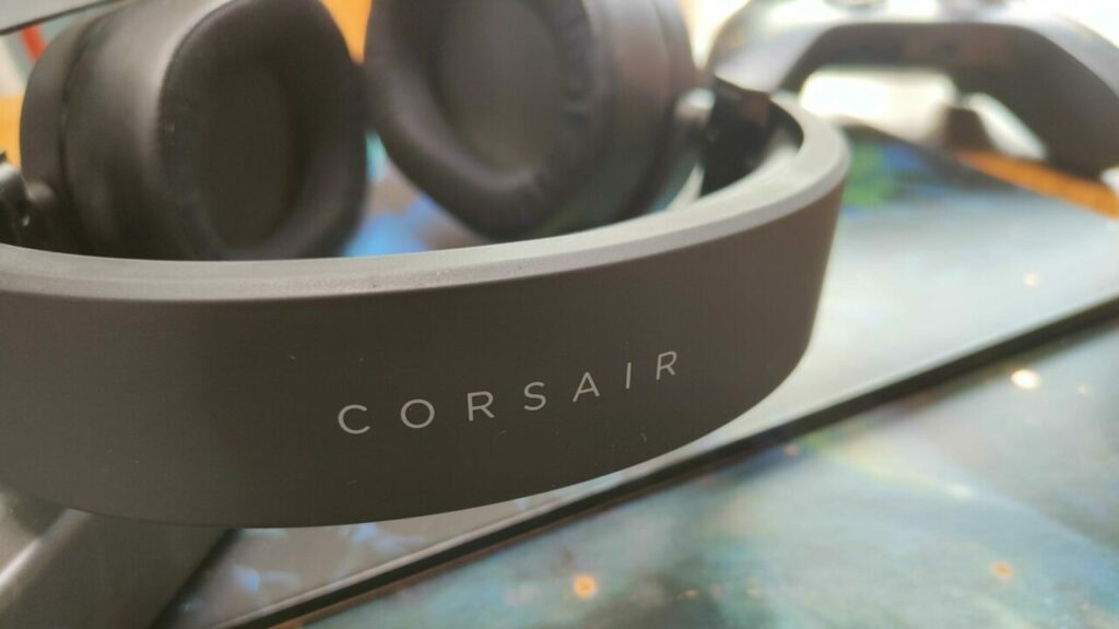 Corsair-HS65-Surround-Arceau